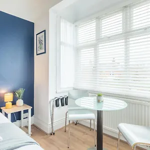 Apartment Private 4 With Kitchenette By Cb No Minimum, Cambridge (Cambridgeshire)