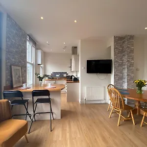 Apartment Diamond 2br Apartment-central-parking-walk To City & Train Station, Cambridge (Cambridgeshire)